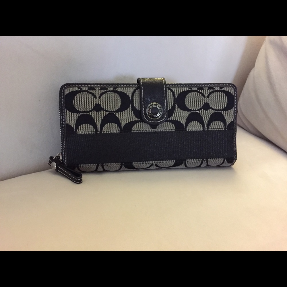 Coach wallet